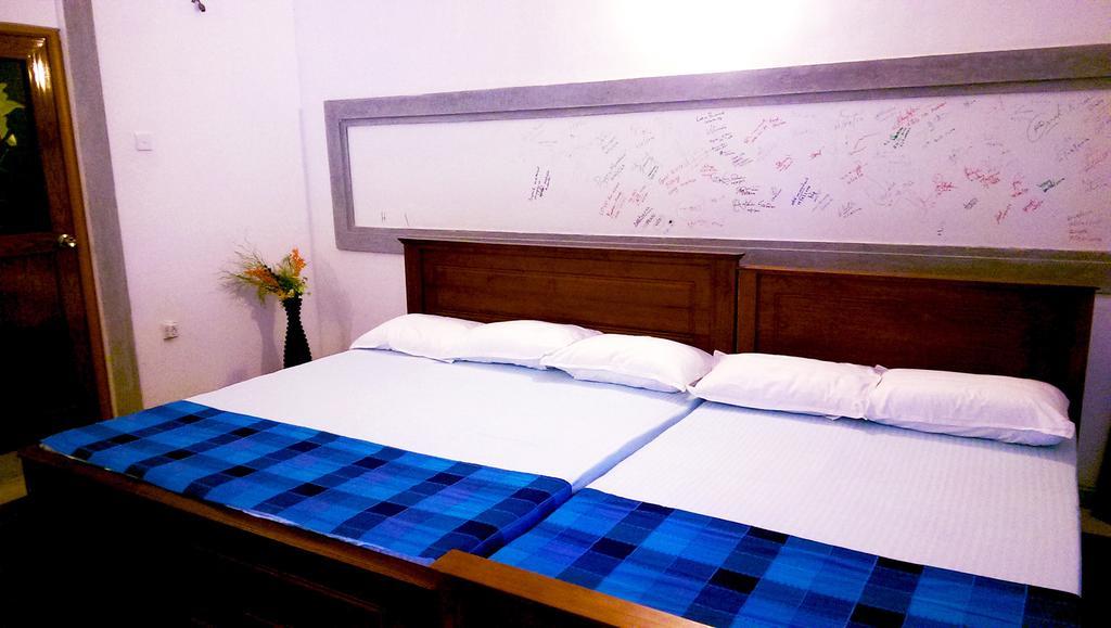 Pelican View Cottages Катарагама Екстериор снимка